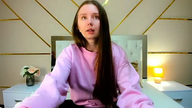 BeatriceAddams online show from 10-04-25, 08:54