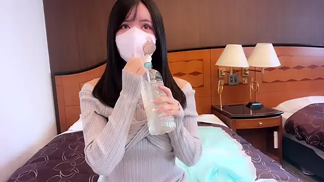 moemilk online show from 03-05-26, 12:18