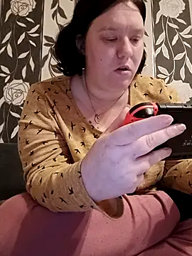 Feuchtekitty92xh online show from 11-06-25, 08:35