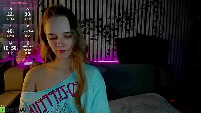 Snapshot of Casey_Sweeet chatting on 02-15-26, 03:11 Casey Sweeet online show from 02-15-26, 03:11