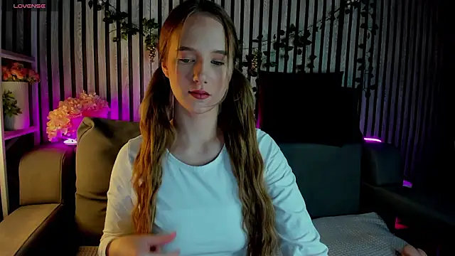 Snapshot of Casey_Sweeet chatting on 02-11-26, 12:10 Casey Sweeet online show from 02-11-26, 12:10