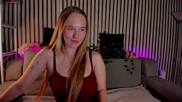 Casey Sweeet online show from 05-15-26, 09:18