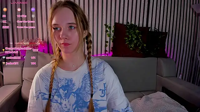 Casey Sweeet online show from 04-21-26, 09:32