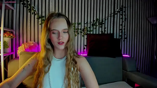 Snapshot of Casey_Sweeet chatting on 02-09-26, 12:52 Casey Sweeet online show from 02-09-26, 12:52