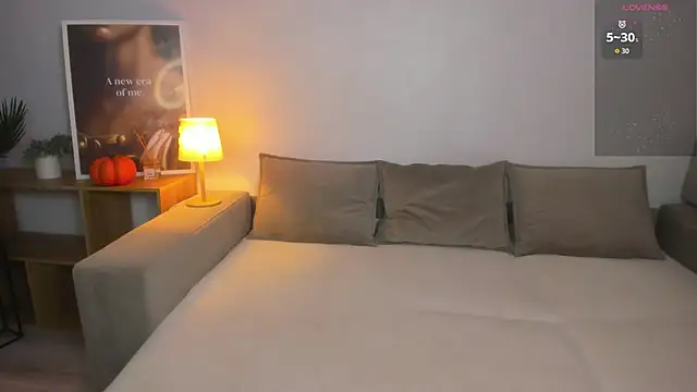 Elina Star online show from 10-31-25, 02:35