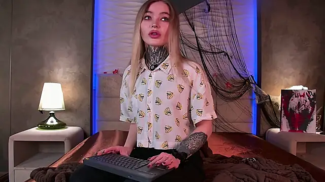 AriWild online show from 11-04-25, 04:16