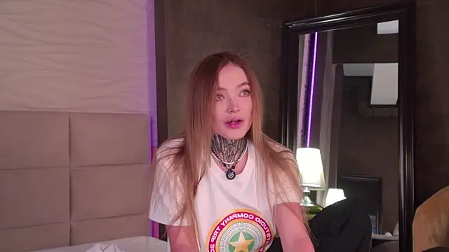 AriWild online show from 03-27-26, 05:16