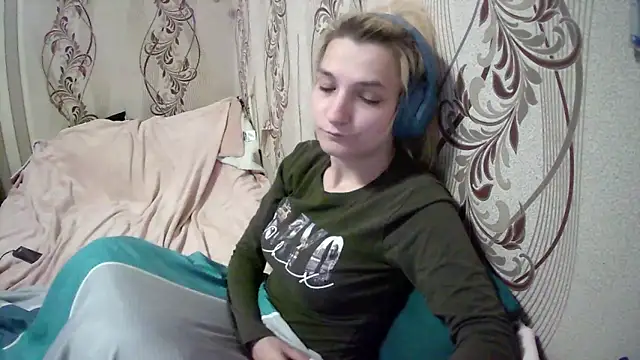 AlissaClark online show from 04-30-26, 08:57