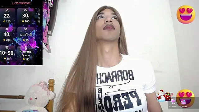 Snapshot of Charlotte_Richi chatting on 03-06-26, 05:19 Charlotte Richi online show from 03-06-26, 05:19