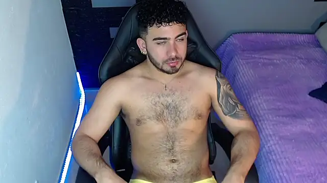 adamhairy online show from 11-08-25, 08:12