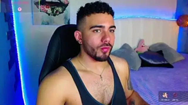 Snapshot of adamhairy chatting on 07-13-26, 07:24 adamhairy online show from 07-13-26, 07:24