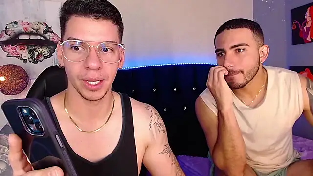 Snapshot of adamhairy chatting on 05-10-26, 02:37 adamhairy online show from 05-10-26, 02:37