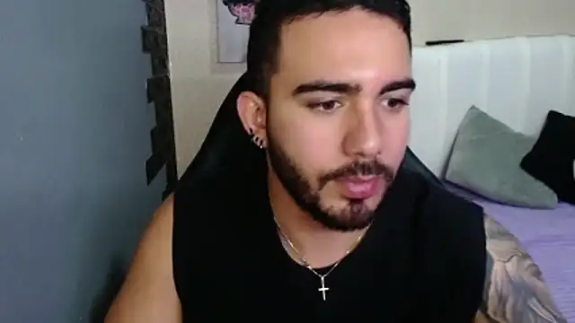 Snapshot of adamhairy chatting on 07-09-26, 05:45 adamhairy online show from 07-09-26, 05:45
