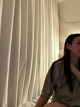 TiffaNoel online show from 11-29-25, 03:12