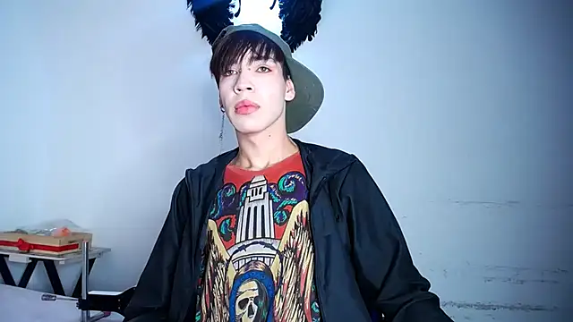 lucky stricke online show from 11-10-25, 03:33