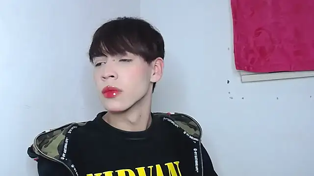 lucky stricke online show from 11-07-25, 03:33