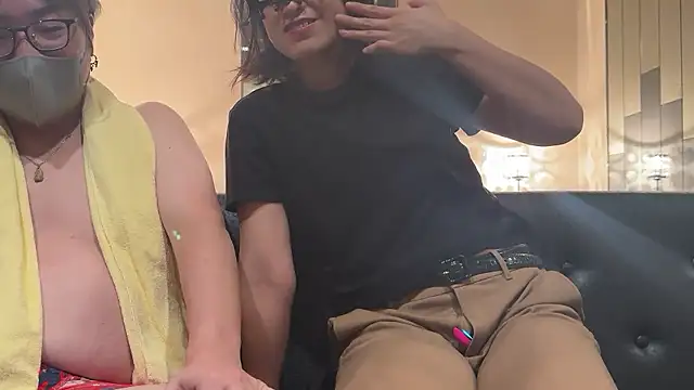 21yuri27 online show from 11-24-25, 02:28