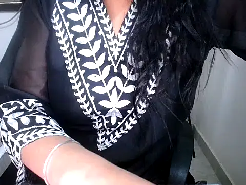 Roshi Love online show from 04-24-26, 05:20