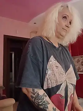 SquirtMilf00 online show from 09-23-25, 01:56