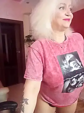 SquirtMilf00 online show from 10-18-25, 01:40