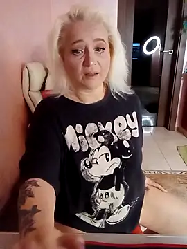 SquirtMilf00 online show from 02-27-26, 04:23