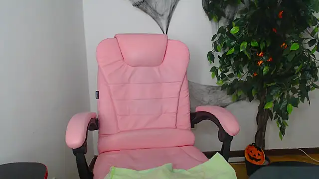 Erika bestboobs online show from 10-31-25, 09:22