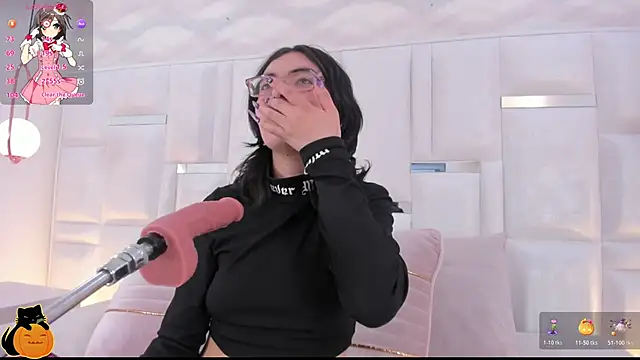 Im Molly Angel online show from 10-18-25, 08:55
