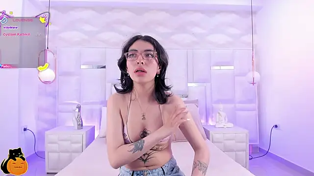 Im Molly Angel online show from 10-09-25, 08:31