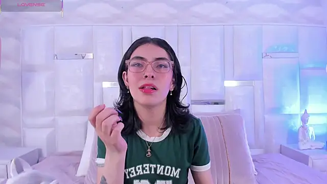 Im Molly Angel online show from 11-10-25, 08:03