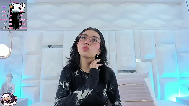 Im Molly Angel online show from 01-09-26, 07:54