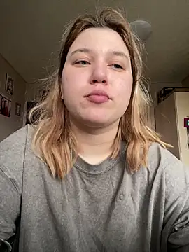 Kemeli008 online show from 10-17-25, 12:29