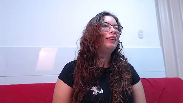 zoewhite2 online show from 10-25-25, 07:14