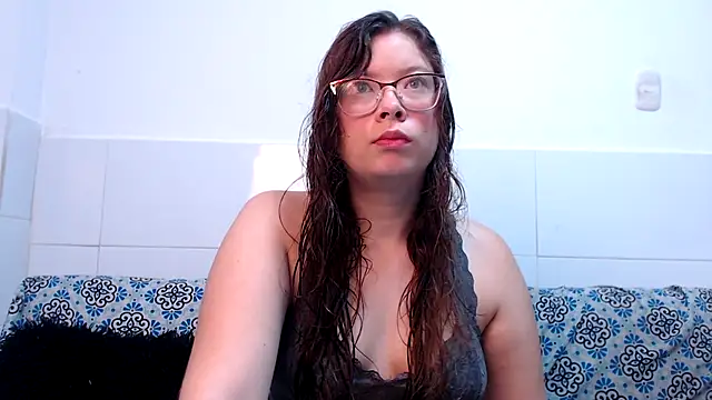 zoewhite2 online show from 11-17-25, 02:10