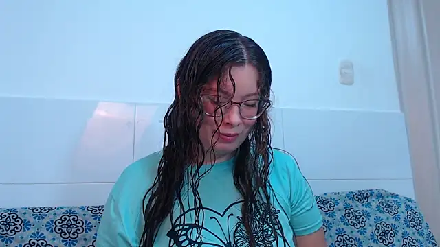 zoewhite2 online show from 11-29-25, 09:04