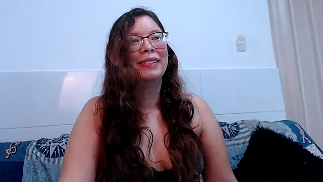 zoewhite2 online show from 12-01-25, 02:18