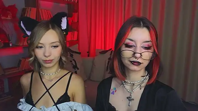 Snapshot of Mistress__Marcelline chatting on 02-15-26, 09:08 Mistress Marcelline online show from 02-15-26, 09:08