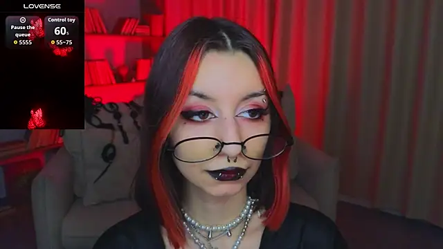 Snapshot of Mistress__Marcelline chatting on 02-21-26, 09:55 Mistress Marcelline online show from 02-21-26, 09:55