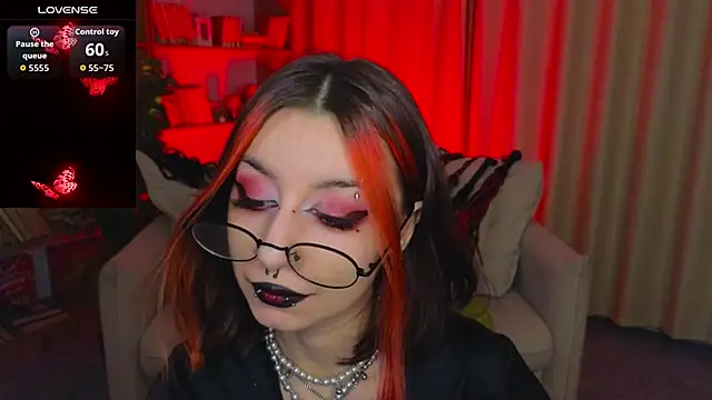 Snapshot of Mistress__Marcelline chatting on 03-01-26, 09:42 Mistress Marcelline online show from 03-01-26, 09:42