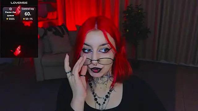 Snapshot of Mistress__Marcelline chatting on 07-05-26, 04:19 Mistress Marcelline online show from 07-05-26, 04:19
