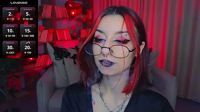 Snapshot of Mistress__Marcelline chatting on 02-06-26, 10:00 Mistress Marcelline online show from 02-06-26, 10:00