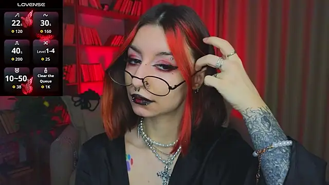 Snapshot of Mistress__Marcelline chatting on 02-22-26, 09:44 Mistress Marcelline online show from 02-22-26, 09:44