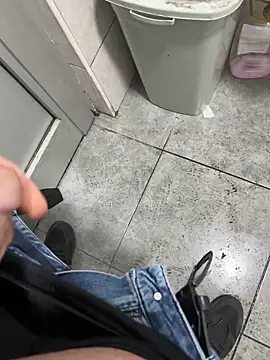 Snapshot of KAZANOVAA chatting on 11-10-25, 03:17 KAZANOVAA online show from 11-10-25, 03:17