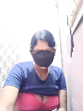 Snapshot of varnika chatting on 10-10-25, 04:46 varnika online show from 10-10-25, 04:46