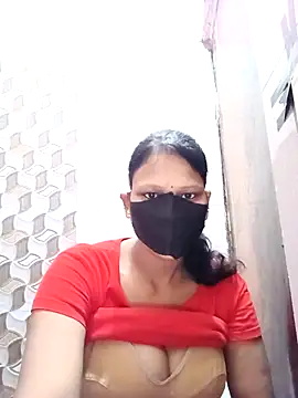 Snapshot of varnika chatting on 10-07-25, 08:37 varnika online show from 10-07-25, 08:37