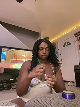 XKimmyGreen online show from 05-03-26, 04:39