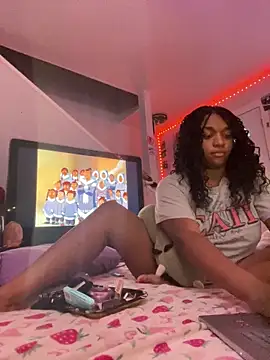 XKimmyGreen online show from 05-13-26, 02:29