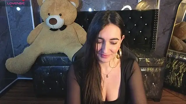 Snapshot of Soffi_betacur_b chatting on 10-19-25, 08:06 Soffi betacur b online show from 10-19-25, 08:06