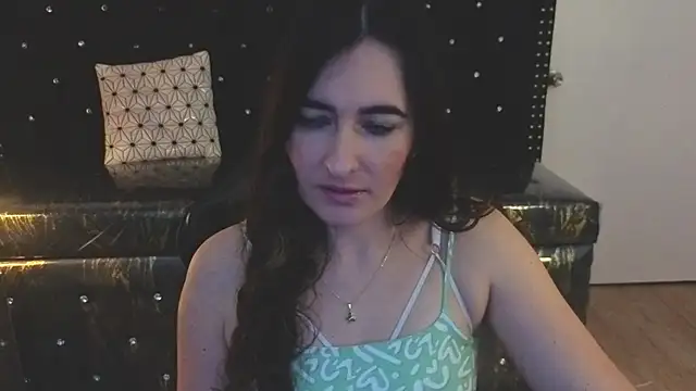 Snapshot of Soffi_betacur_b chatting on 09-21-25, 03:11 Soffi betacur b online show from 09-21-25, 03:11