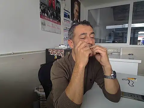 rafasilva3535 online show from 10-04-25, 11:56