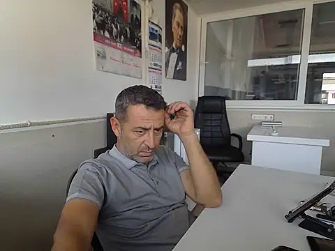 rafasilva3535 online show from 10-02-25, 11:46